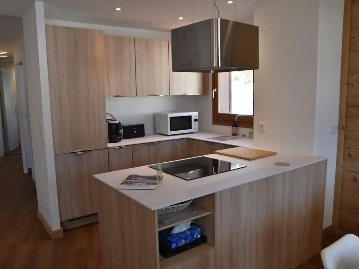 Duplex Renove 3 Chambres Avec Wi-Fi, Garage, Balcon Sud, Proche Pistes A Montgenevre - Fr-1-266-162 0*,